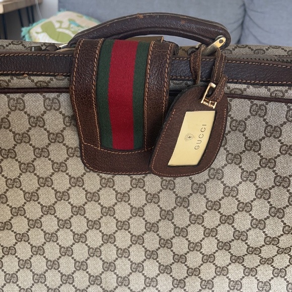 SOLD!! Authentic vintage Gucci suitcase with luggage tag - Picture 5 of 16